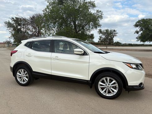 Used 2017 Nissan Rogue Sport SV w/ SV All-Weather Package image 52