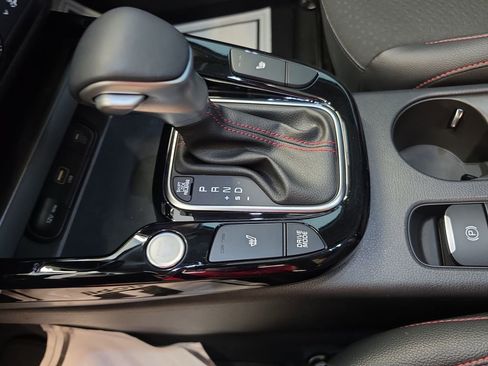 Certified 2025 Kia Soul GT-Line w/ GT-Line Technology Package FWD image 34
