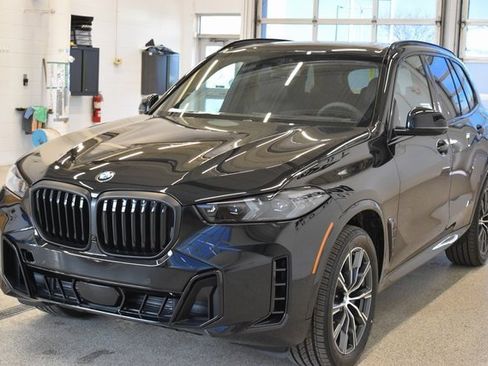 New 2026 BMW X5 xDrive40i w/ M Sport Package image 9