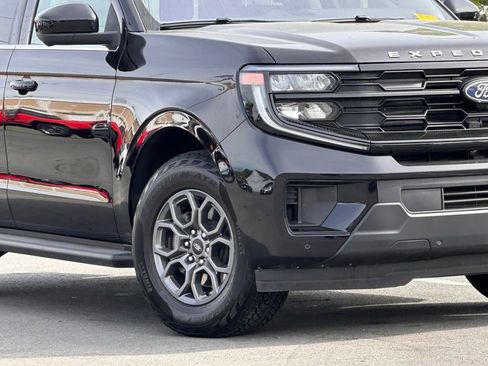 Used 2025 Ford Expedition Active image 40