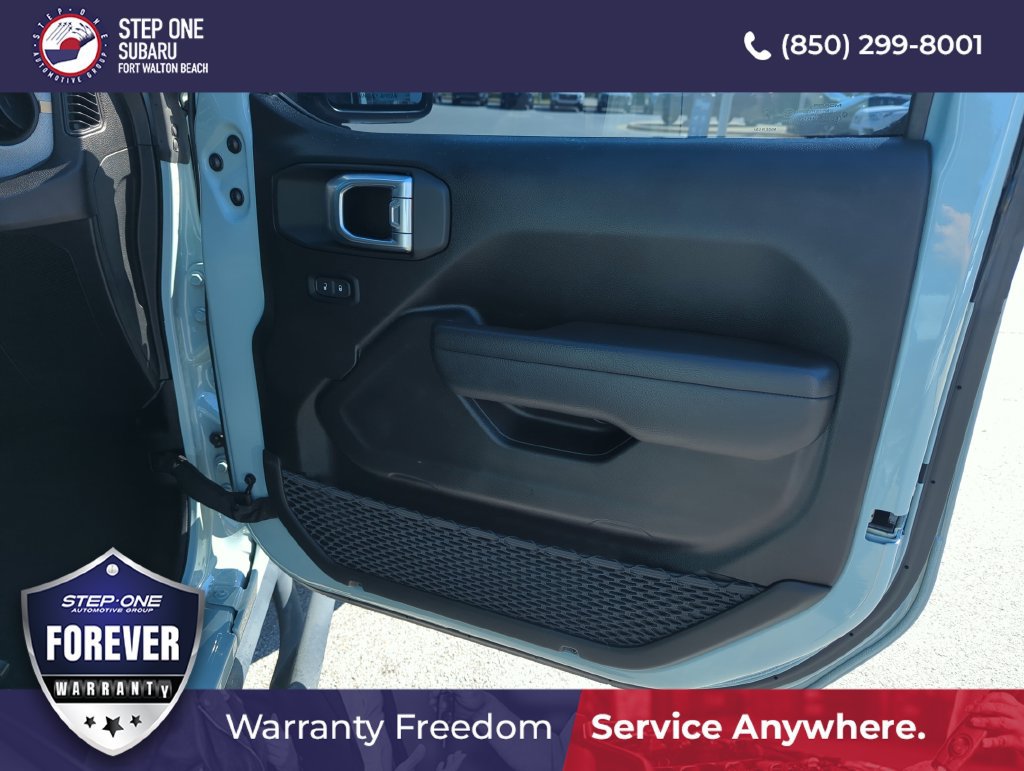 Used 2024 Jeep Wrangler Unlimited w/ Convenience Group AWD/4WD image 32