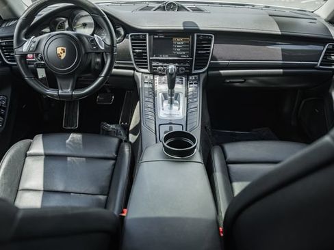 Used 2016 Porsche Panamera S RWD image 21