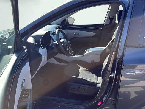Used 2024 Hyundai Tucson SEL FWD image 6