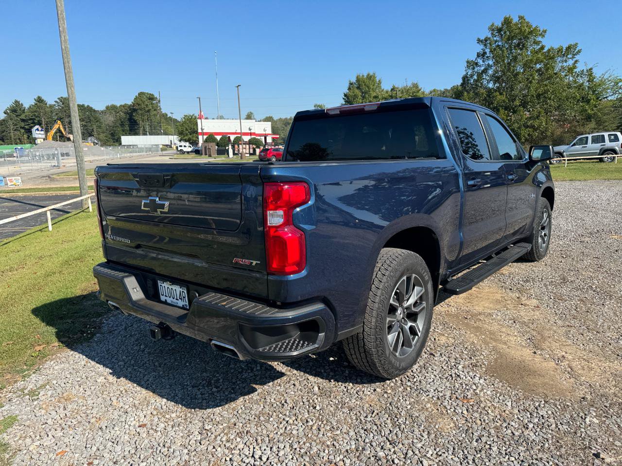 Used 2022 Chevrolet Silverado 1500 RST AWD/4WD image 3