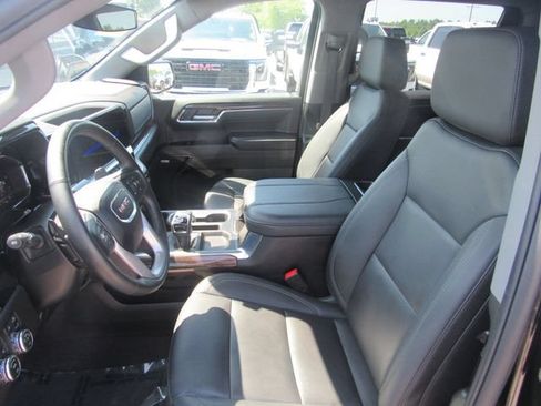 Used 2024 GMC Sierra 1500 Elevation w/ Elevation Premium Package AWD/4WD image 17