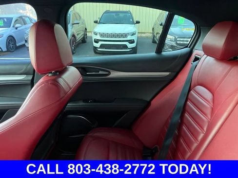 Used 2022 Alfa Romeo Stelvio Veloce AWD/4WD image 15