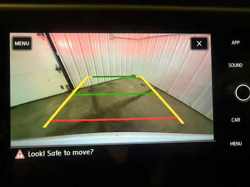 Certified 2020 Volkswagen Atlas Cross Sport SE w/ Panoramic Sunroof Package image 33