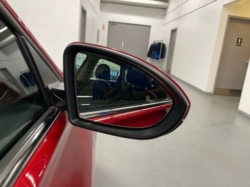 Used 2022 Volkswagen Jetta SE w/ Panoramic Sunroof Package FWD image 12