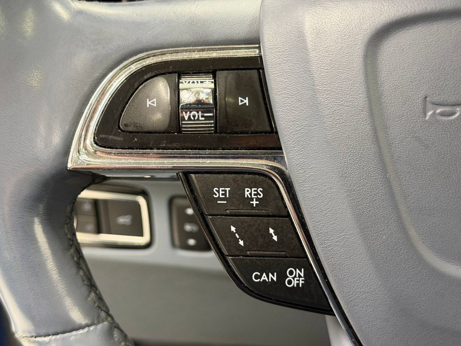 Used 2020 Lincoln Navigator L Black Label AWD/4WD image 13
