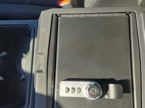 Used 2025 Toyota Tacoma SR image 23