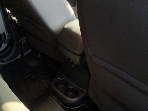 Used 2015 Jeep Wrangler Unlimited Rubicon w/ Connectivity Group image 22