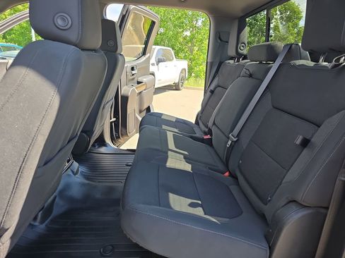Used 2021 GMC Sierra 1500 SLE w/ X31 Off-Road Package AWD/4WD image 14
