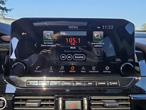 Used 2024 Nissan Pathfinder Platinum w/ Black Appearance Package image 19