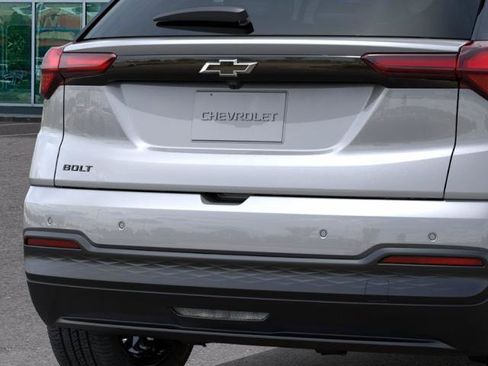 New 2027 Chevrolet Bolt LT w/ Comfort Package FWD image 38