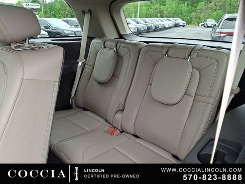 Certified 2024 Lincoln Aviator Reserve w/ Elements Package Plus AWD/4WD image 10