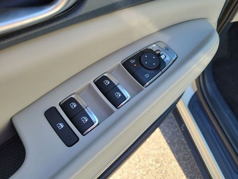 New 2026 Kia Carnival SX FWD image 22