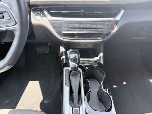 Used 2025 Buick Envista Avenir FWD image 12