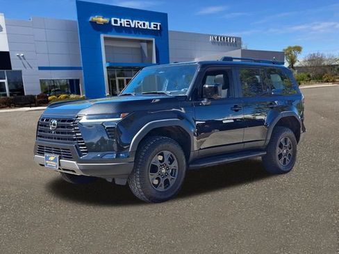 Used 2025 Lexus GX 550 w/ Accessory Package (CT) AWD/4WD image 33
