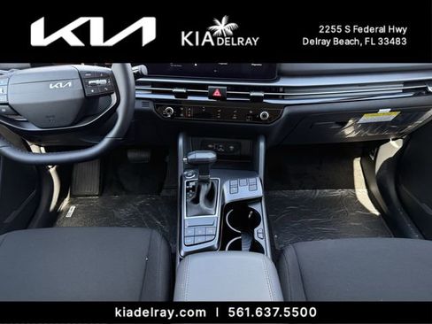New 2026 Kia Sportage LX FWD image 12