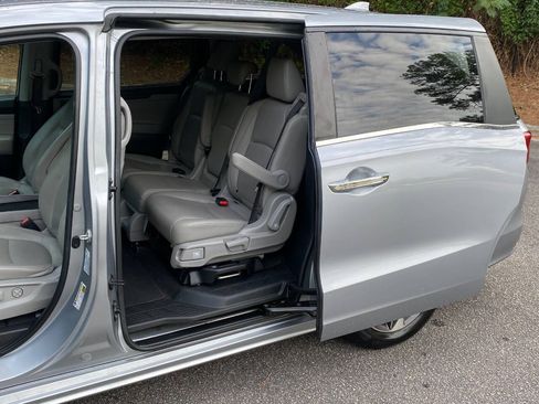 Used 2019 Honda Odyssey Touring image 43