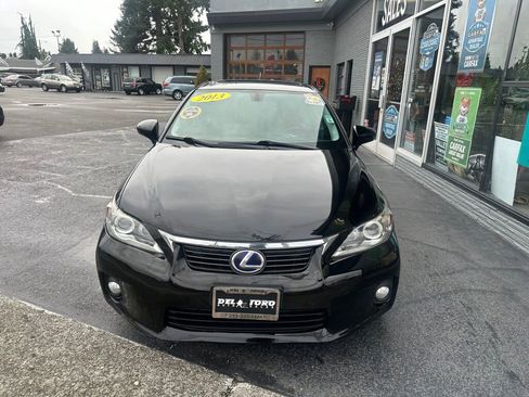 Used 2013 Lexus CT 200h image 2