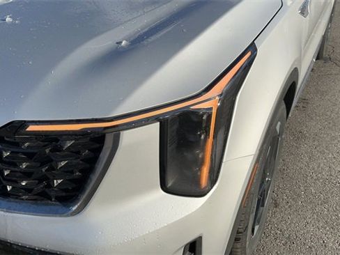 Certified 2025 Kia Sorento EX w/ EX Panoramic Sunroof Package image 11