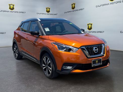 Used 2019 Nissan Kicks SR FWD image 7