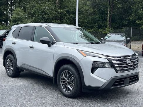 Certified 2025 Nissan Rogue S image 31