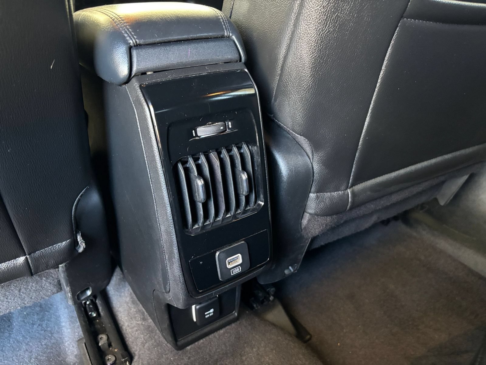 Used 2025 Jeep Compass Limited AWD/4WD image 22