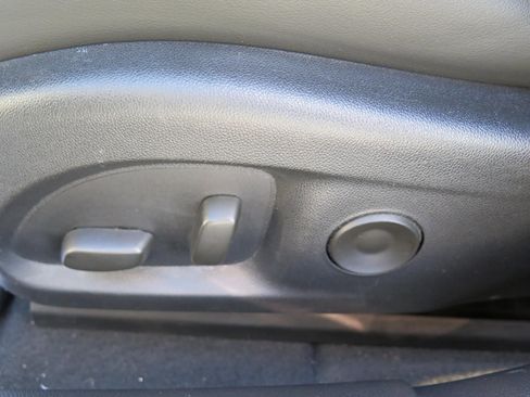 Used 2021 Cadillac CT4 Luxury w/ Cold Weather Package RWD image 11