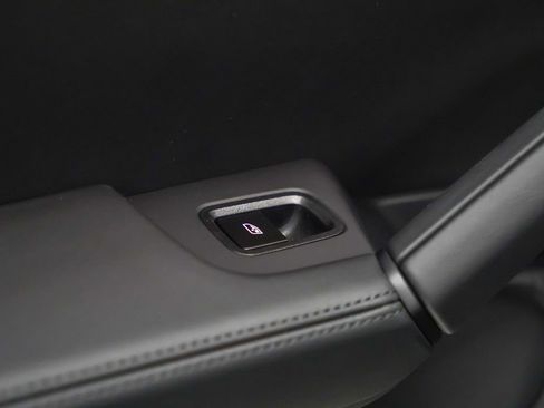 New 2026 Porsche Cayenne S image 16