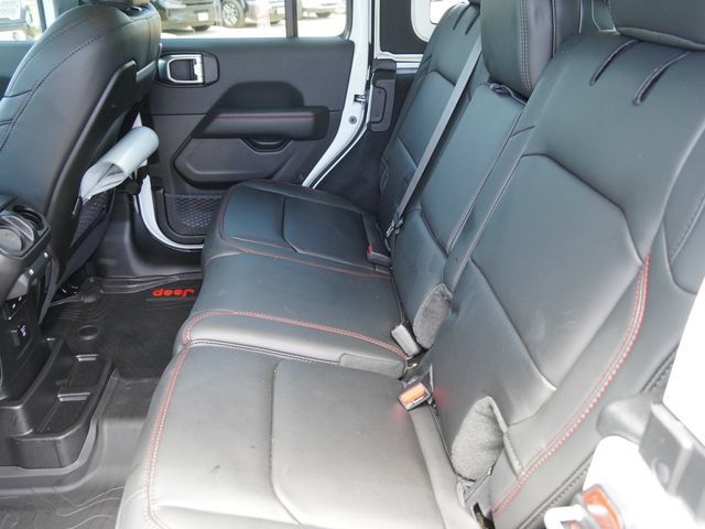 Used 2026 Jeep Wrangler Unlimited Rubicon AWD/4WD image 11
