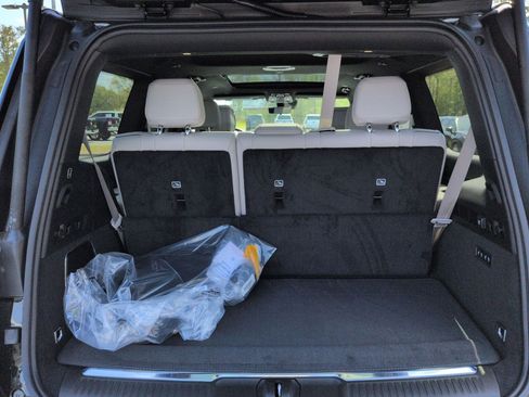 New 2026 Jeep Grand Wagoneer Summit w/ Premium Group III AWD/4WD image 24
