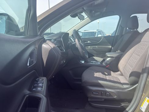 Used 2023 Chevrolet Equinox LT image 11