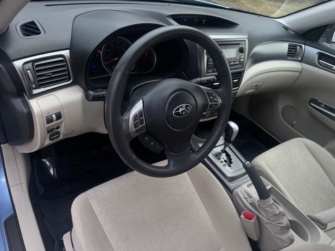Used 2011 Subaru Impreza 2.5i Premium w/ PWR Moonroof Value Pkg image 9