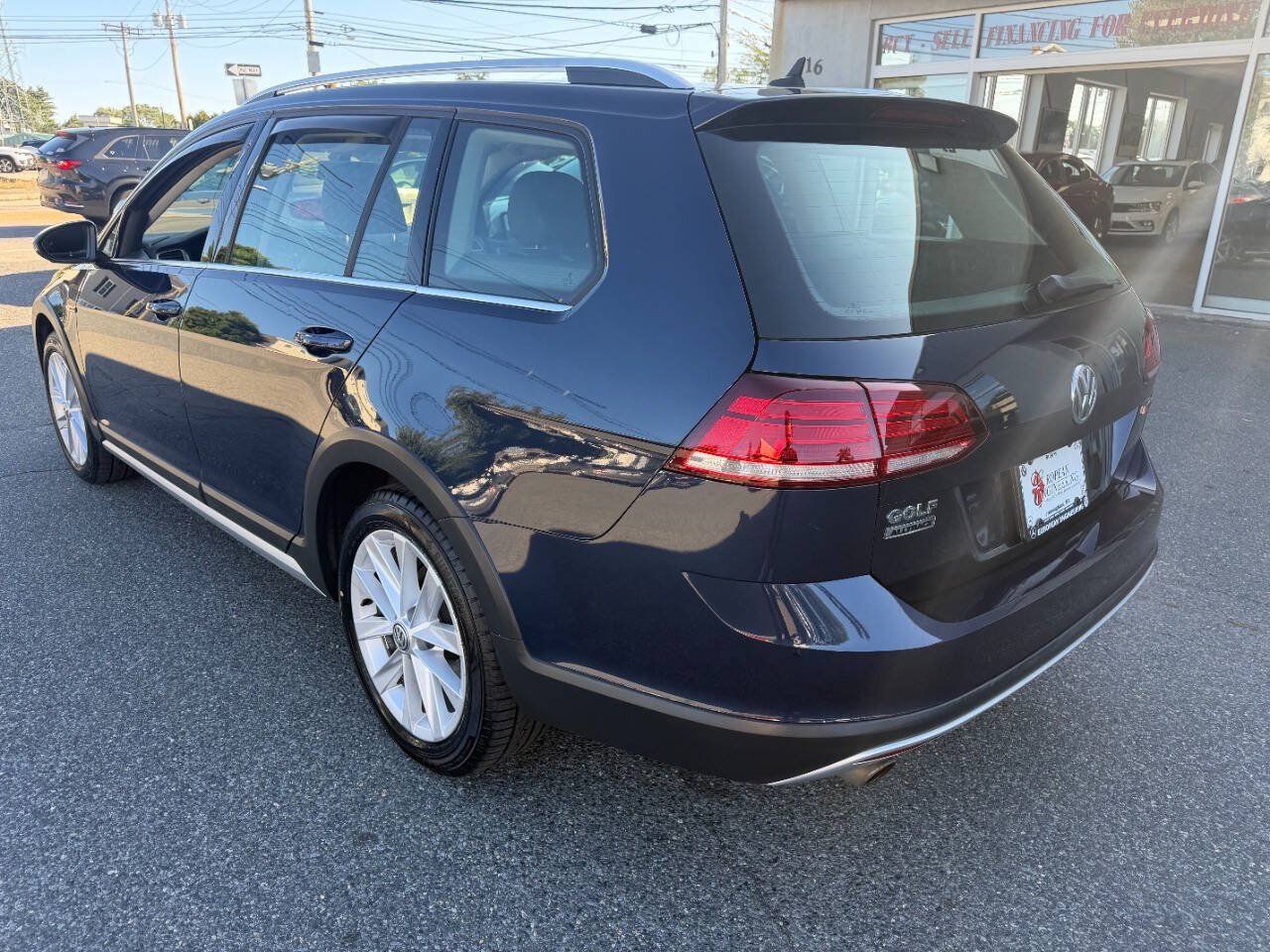 Used 2019 Volkswagen Golf Alltrack S AWD/4WD image 5