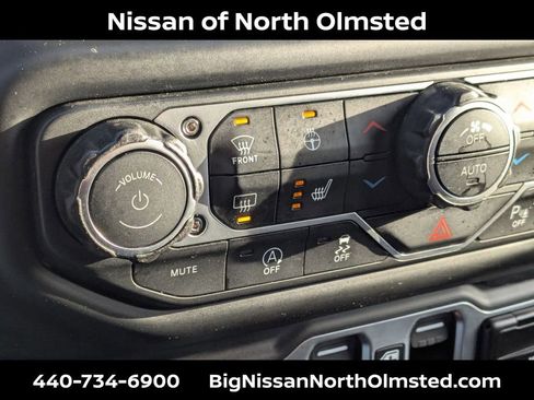 Used 2018 Jeep Wrangler Unlimited Sport S image 19