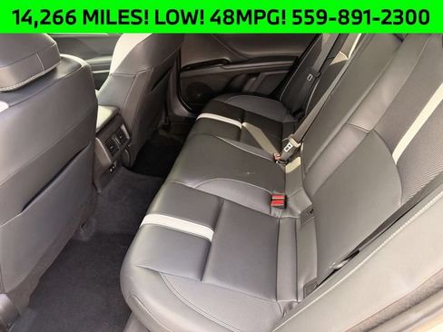 Used 2025 Toyota Camry SE FWD image 8