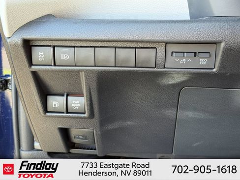 Certified 2026 Toyota Sienna XLE FWD image 20