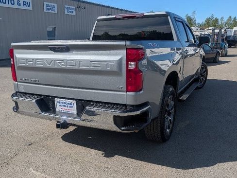 Used 2023 Chevrolet Silverado 1500 LT AWD/4WD image 4