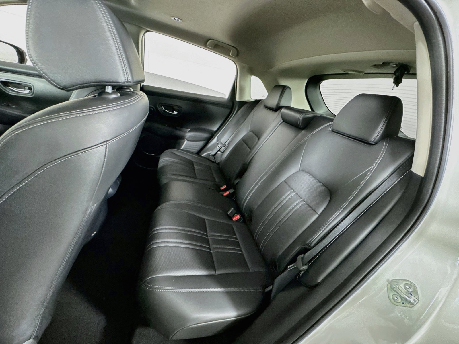 Used 2023 Honda HR-V EX-L image 18