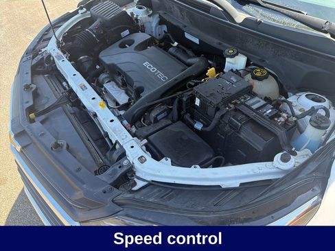 Used 2018 Chevrolet Equinox LT AWD/4WD image 17