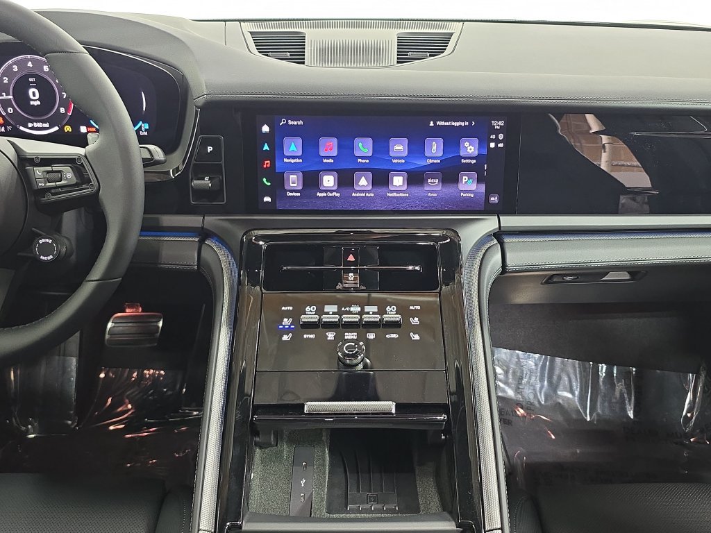 New 2026 Porsche Panamera 4 AWD/4WD image 16