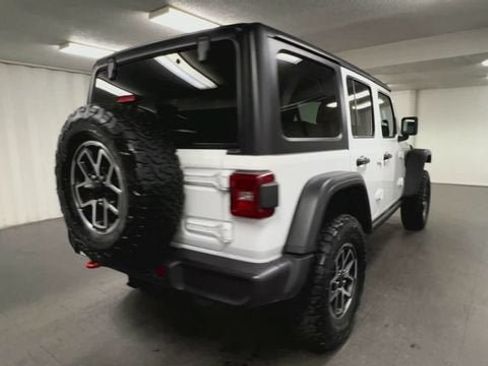 Used 2026 Jeep Wrangler Unlimited Rubicon AWD/4WD image 8