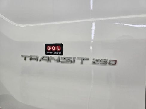 Used 2017 Ford Transit 250 148 Low Roof RWD image 8