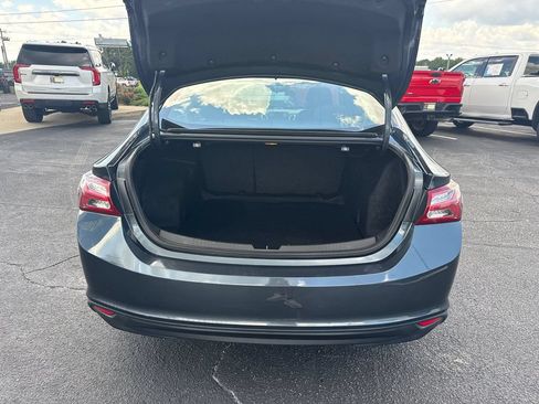 Used 2020 Chevrolet Malibu LT FWD image 19