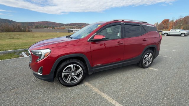 Used 2020 GMC Terrain SLT w/ Preferred Package AWD/4WD image 4