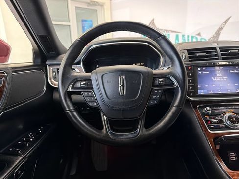 Used 2020 Lincoln Continental FWD image 15