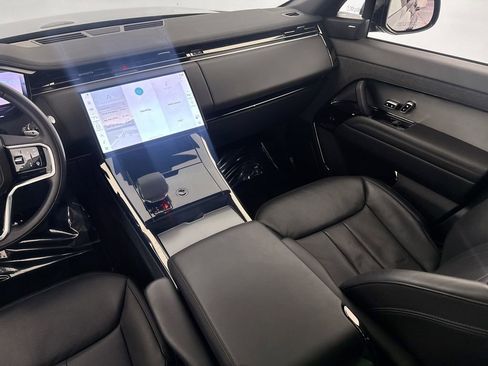 Certified 2024 Land Rover Range Rover Sport SE AWD/4WD image 23