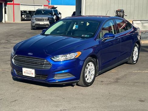 Used 2016 Ford Fusion S image 2